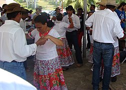 Dança Nhá Maruca - Comunidade Quilombola de Sapatu.jpg