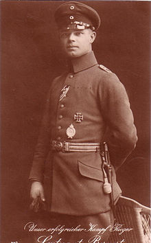 Photo noir et blanc d'un homme en uniforme allemand de la Première Guerre mondiale.