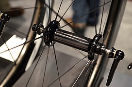 Zipp 188 Hub (9845168653).jpg