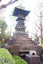 Bronzen hōkyōintō - Sensoji tempel, Asakusa, Tōkyō