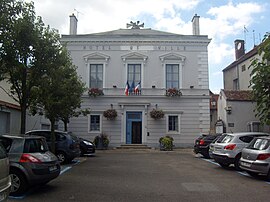 The town hall in Rozay-en-Brie