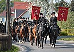 Osterreiter ziehen am Ostersonntag durch die Lausitzer Dörfer