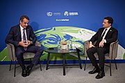Zelenski con el primer ministro de Grecia Kyriakos Mitsotakis en la Conferencia de las Naciones Unidas sobre el Cambio Climático de 2021.
