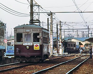 全廃間近の頃の福岡市内線電車。貝塚駅付近。