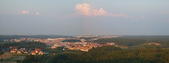 Widok z wieży na dzielnicę Dąbrowa (Gdynia)