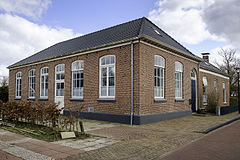 Voormalige christelijke lagere school met hoofdenwoning ('Rehoboth') uit 1888