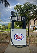 Still Esso in Europe? Gas pump in Calabria, April 2024.jpg