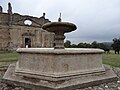 Fontana ottagonale e il convento di S.Bonaventura