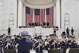 Memorial Day ceremony (11594995774).jpg