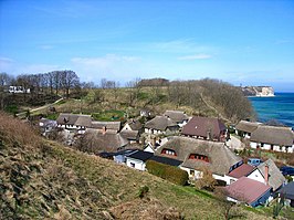 Vitt met op de achtergrond de Kaap Arkona