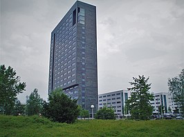 De 82 meter hoge toren van het ASML-hoofdkantoor in Veldhoven