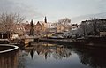 O rio Innerste na cidade de Hildesheim no inverno.