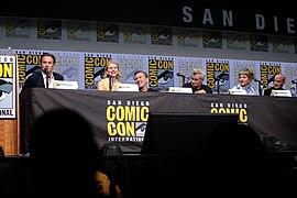 Kyle MacLachlan, Naomi Watts, Tim Roth, Dana Ashbrook, Kimmy Robertson & James Marshall (36129626746).jpg