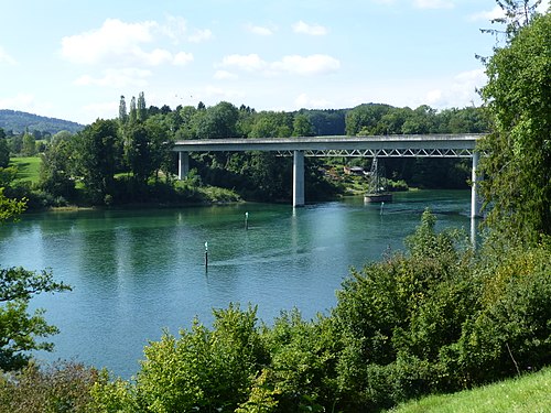 Deux ponts sur le Haut-Rhin avant l'entrée en Bade, à [Hemishofen]].