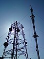 Clermont links tower and new mast