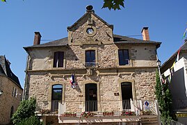 La façade de la mairie.