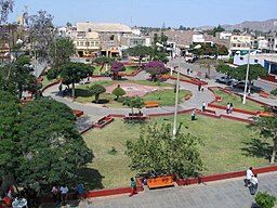 Plaza de Armas i Nasca.