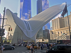 The World Trade Center Hub na Cidade de Nova York por Santiago Calatrava, 2016