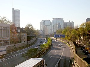 9 : Essen