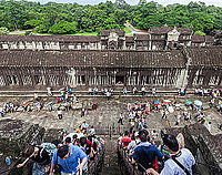 Turistas en Angkor Wat