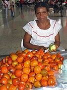 Chontaduro (Bactris gasipaes) at Cali airport.jpg