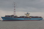 Ebba Maersk unter der Elbekreuzung 2