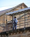 Seorang pegawai penjara polis Australia sedang berjaga-jaga di Pusat Koreksional Parramatta, menara pengawal di Penjara Parramatta.