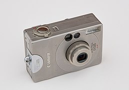 Canon IXUS front