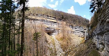 La grotte Lacuzon.