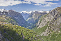 Eikesdalen sett fra Aurstupet på Aursjøvegen
