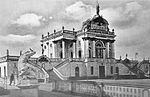 Ubicado al final del bulevar, el Palacio y Museo de la Reforma funcionó como museo hasta que fue destruido por los terremotos de 1917-18.