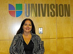 Pilar de la Hoz en Univision.jpg