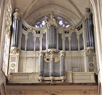 Orgue de l’église Saint-Germain-l’Auxerrois à Paris (France). (définition réelle 2 592 × 1 944)