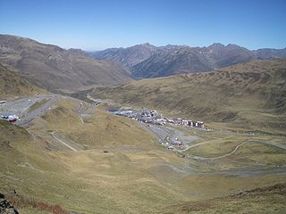 El Pas de la Casa vist des del Port d'Envalira