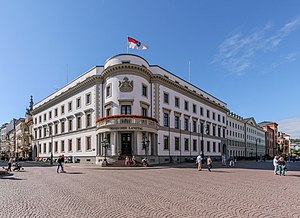 Wiesbadens stadsslott sett från Schloßplatz