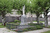 Monument aux morts.