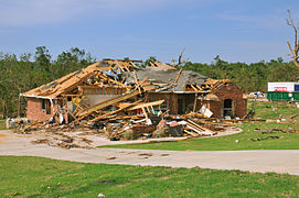 FEMA - 44359 - Oklahoma tornado destroyed home