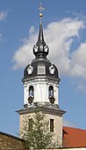 Turm der Stadtkirche und Katholische Kirche