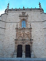 Fachada del Perdón de la catedral de Coria