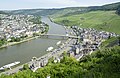 Die Mosel bei Bernkastel mit Brücke zu Kues