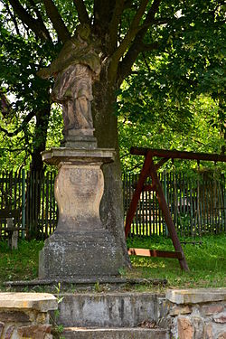 Socha svatého Jana Nepomuckého v Blahuňově přemístěná z Krbic