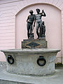 Der Ildefonso-Brunnen vor dem Roten Schloss