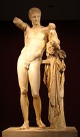 Hermes y l'infante Dionisos, posiblemente obra de Praxiteles (sieglu IV e.C.).