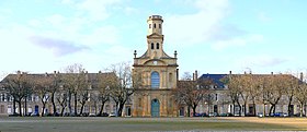 L'église Saint-Simon-et-Saint-Jude au centre d'un ensemble architectural, place de France, à Metz
