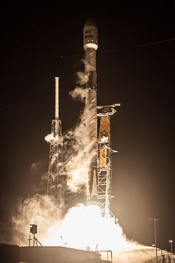 Start rakety Falcon 9 s družicí SES-12