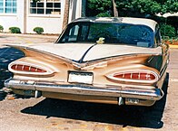 A cauda de um Impala da segunda geração