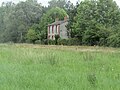 Stillgelegter Bahnhof von Servon und Tanis an der Bahnstrecke Lison–Lamballe, fotografiert 2017