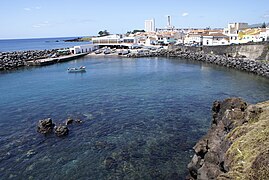 Porto da Lagoa, vista parcial, foto feita so Miradouro do Castelo, Lagoa, ilha de São Miguel, Açores.JPG