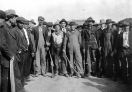 Armed strikers in front of San Rafael, Trinidad, Colorado, 1914.png