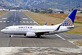 Boeing 737-724 de United Airlines.